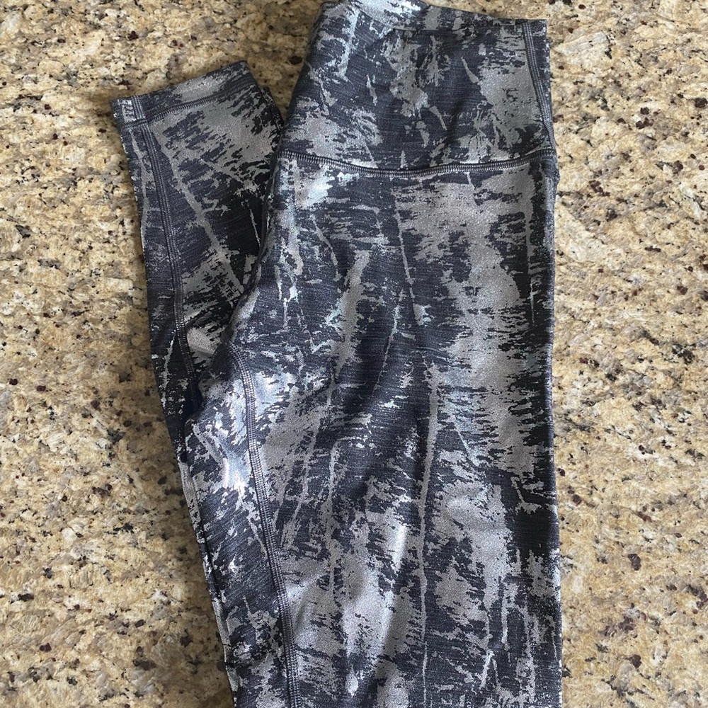 LULULEMON metallic leggings